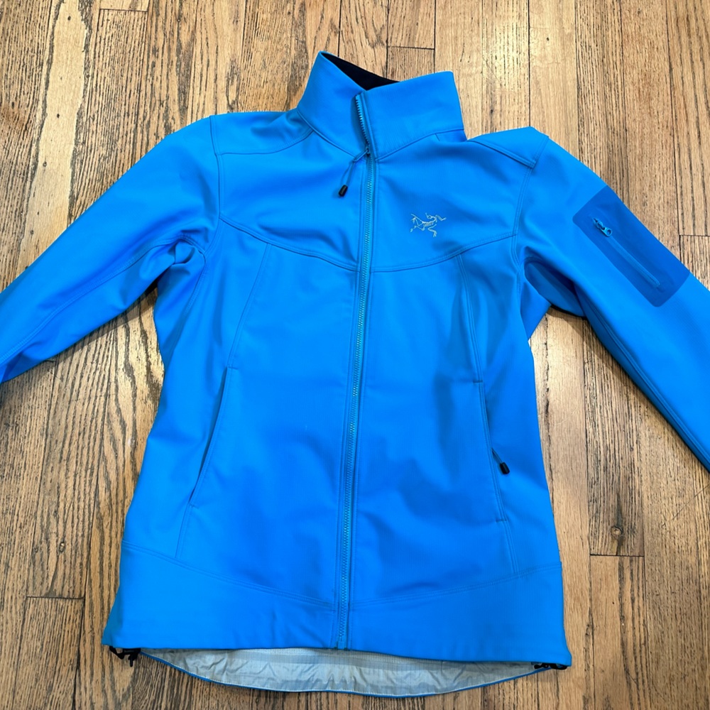 Arc’Teryx soft shell jacket. Size small